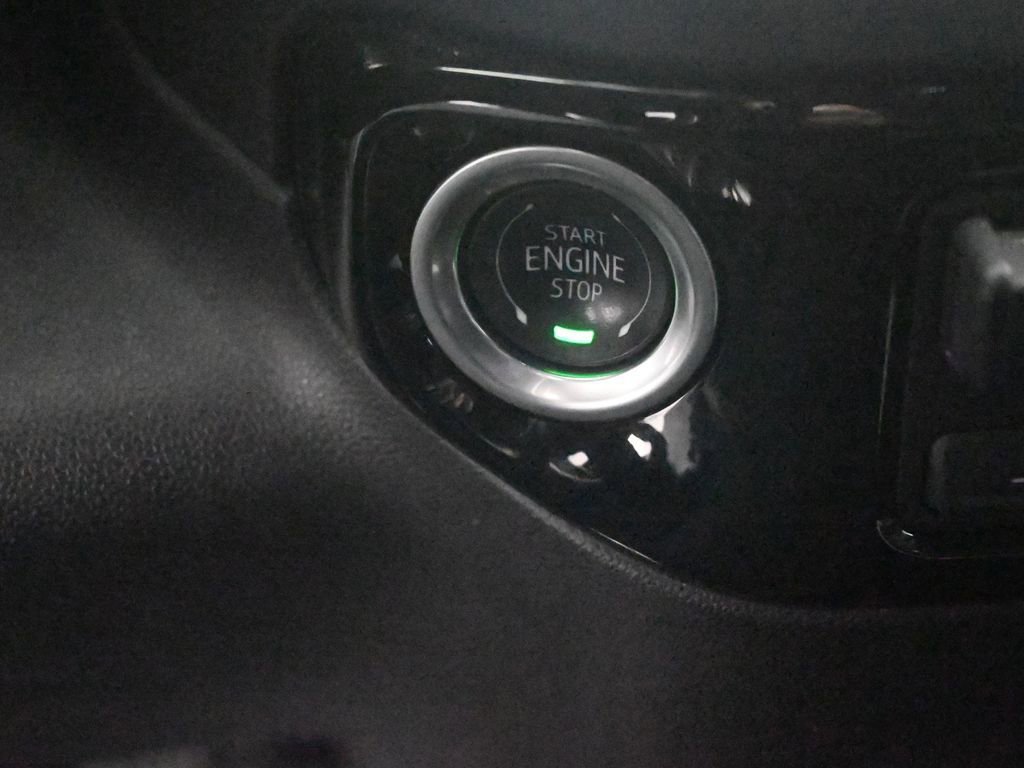 Used 2025 GMC Sierra 1500 SLT image 33