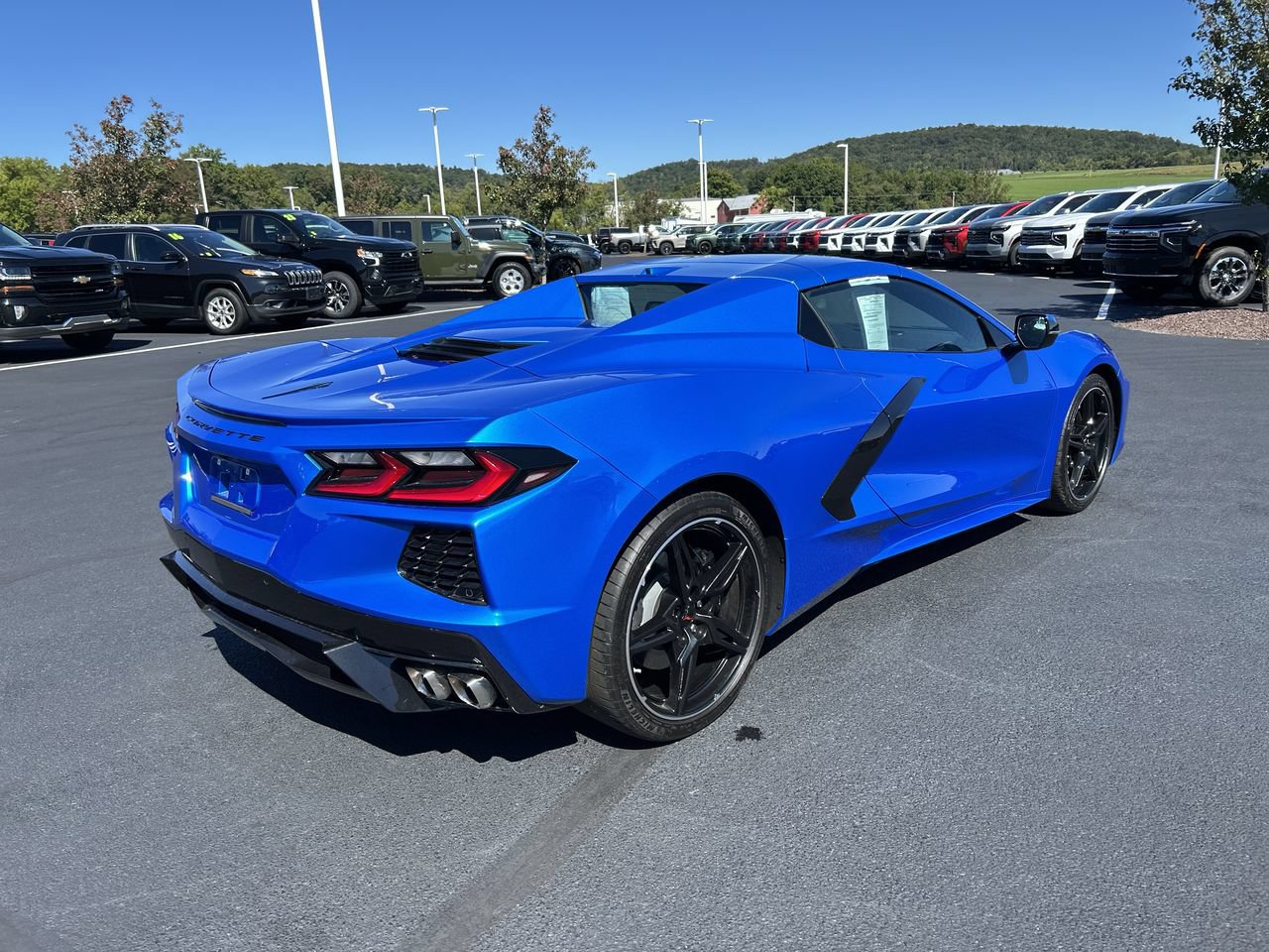 Used 2024 Chevrolet Corvette Stingray Preferred Conv w/ 2LT RWD image 7
