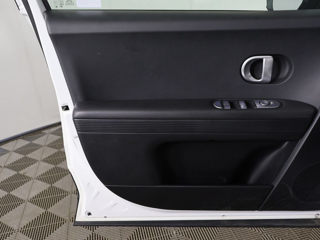 Used 2024 Hyundai Ioniq 5 SEL AWD/4WD image 18