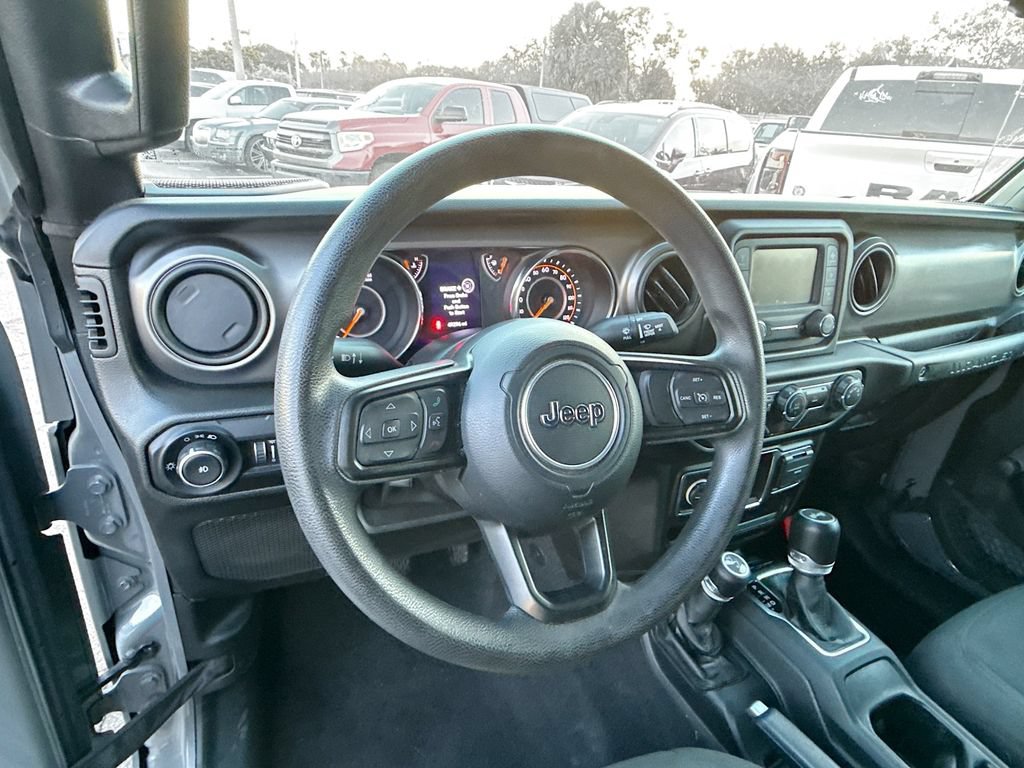 Used 2021 Jeep Wrangler Unlimited Sport AWD/4WD image 12
