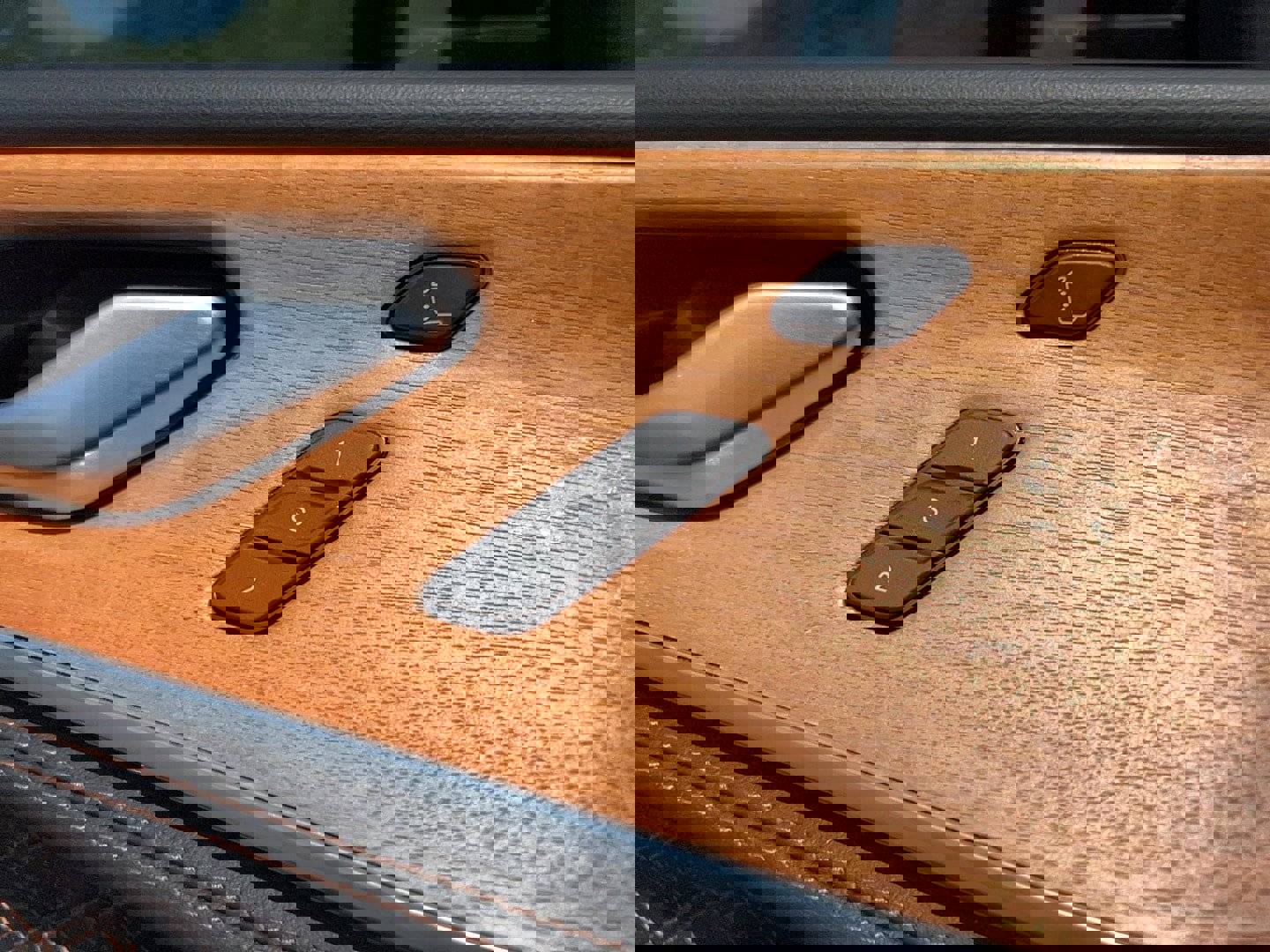 Used 2023 Jeep Grand Cherokee L Summit image 13