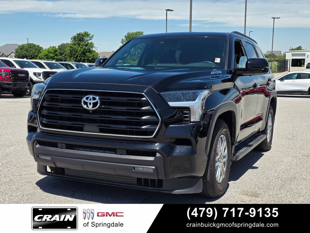 Used 2025 Toyota Sequoia SR5 AWD/4WD image 3