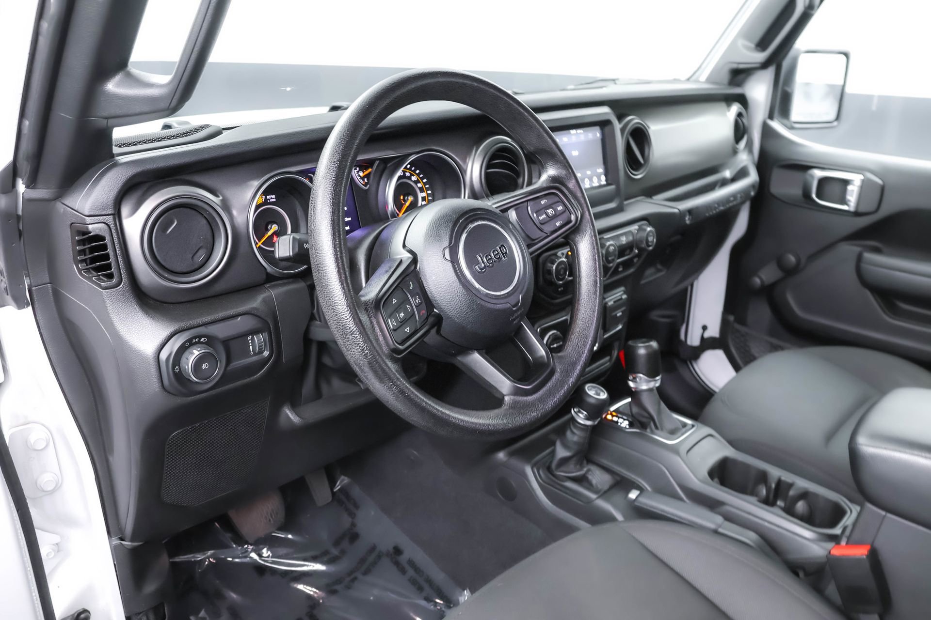 Used 2023 Jeep Wrangler Sport AWD/4WD image 5