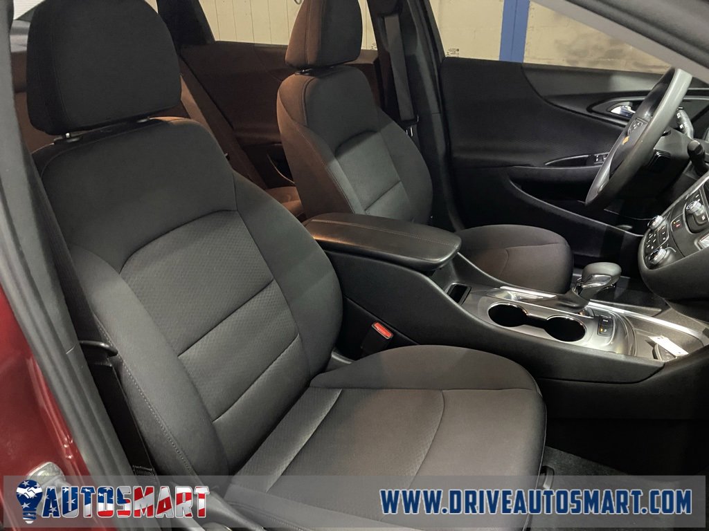 Used 2021 Chevrolet Malibu LT image 21