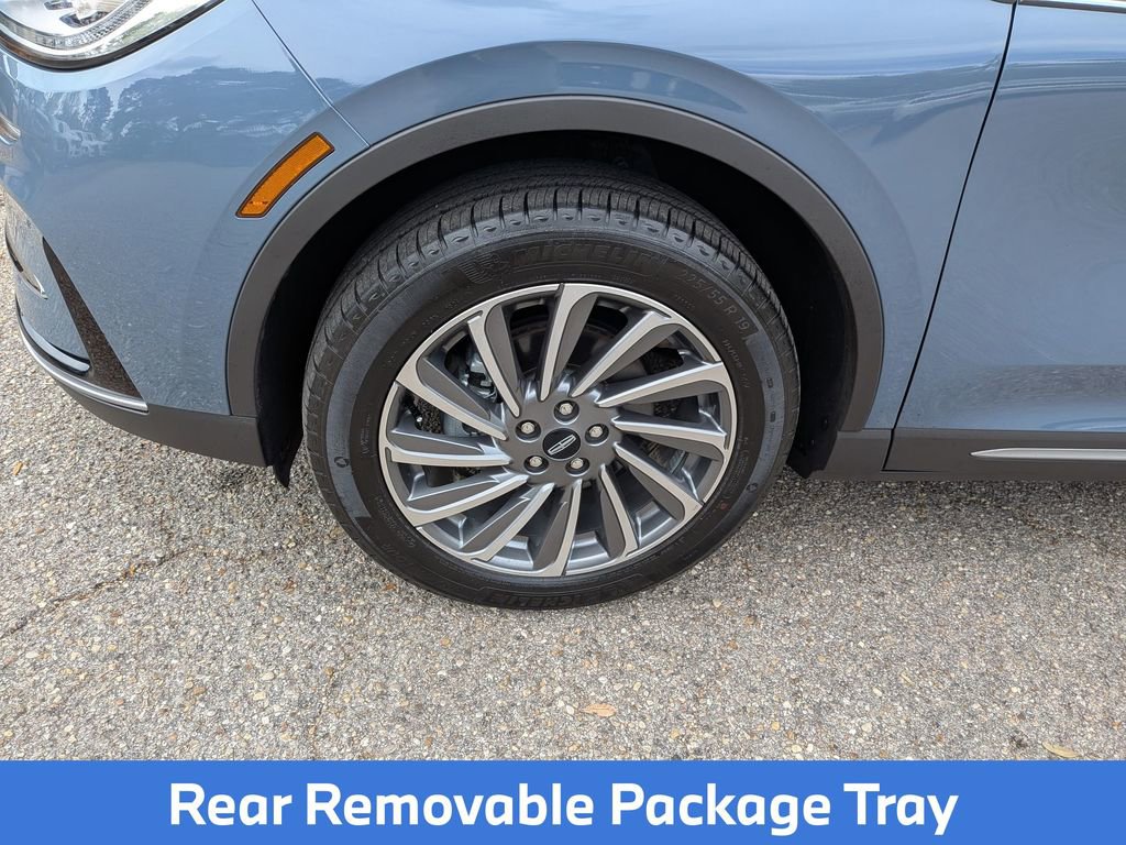 Used 2024 Lincoln Corsair Reserve w/ Equipment Group 201A image 13