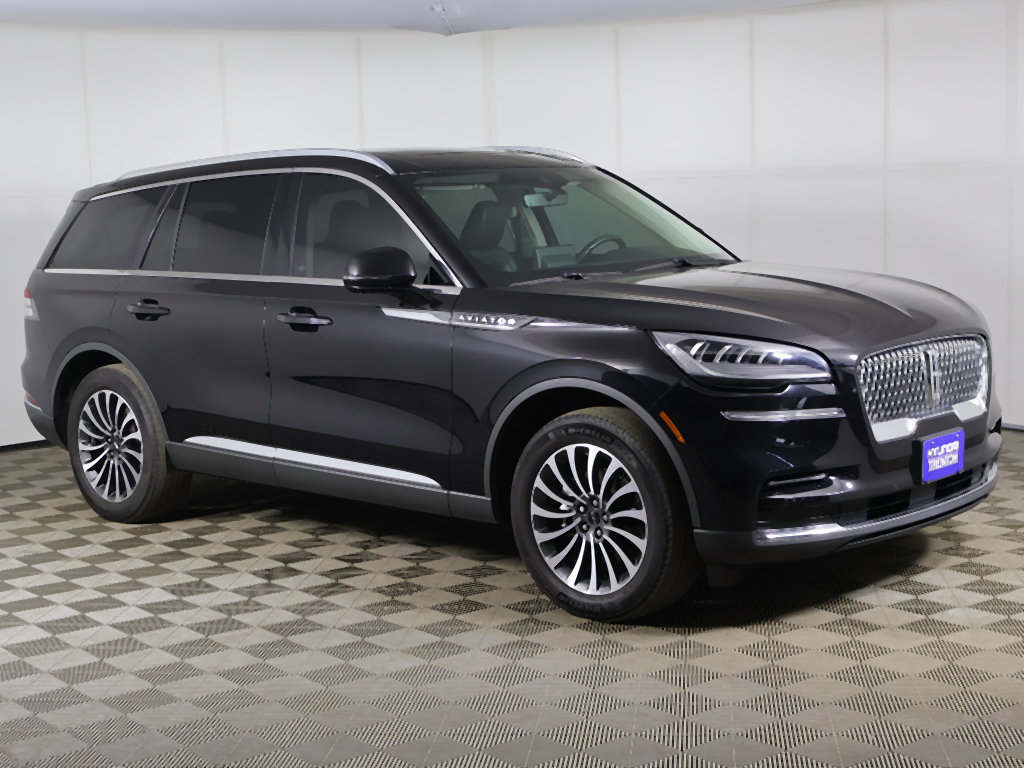 Used 2023 Lincoln Aviator Reserve w/ Elements Package Plus AWD/4WD image 2