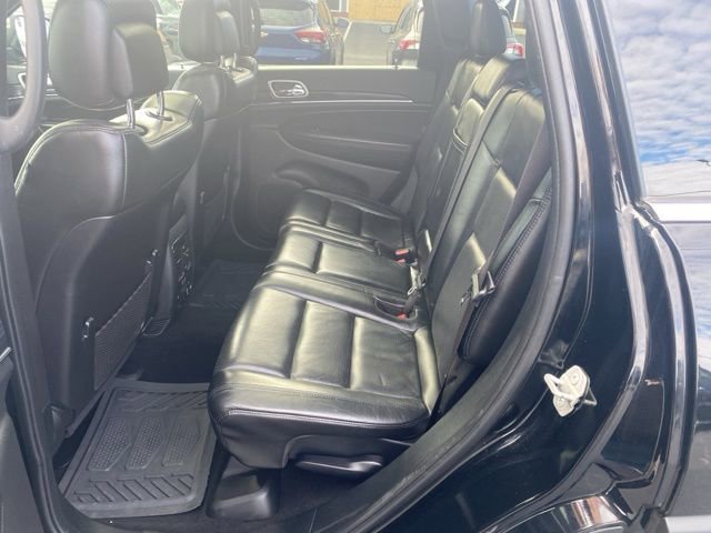Used 2020 Jeep Grand Cherokee Limited w/ Luxury Group II image 27
