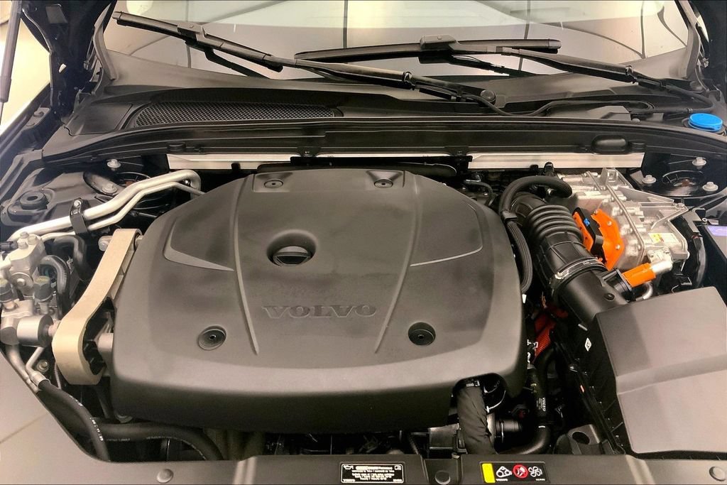 Used 2021 Volvo S60 T8 Inscription w/ Climate Package AWD/4WD image 9