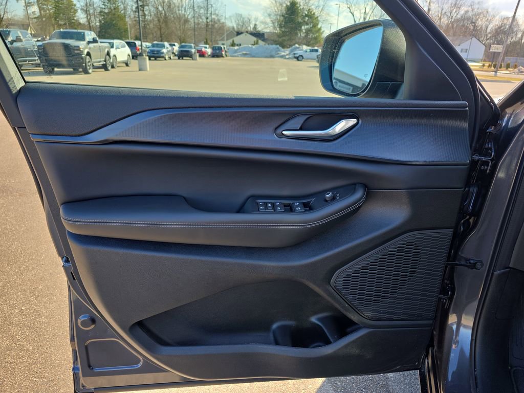 New 2026 Jeep Grand Cherokee L 4WD image 28