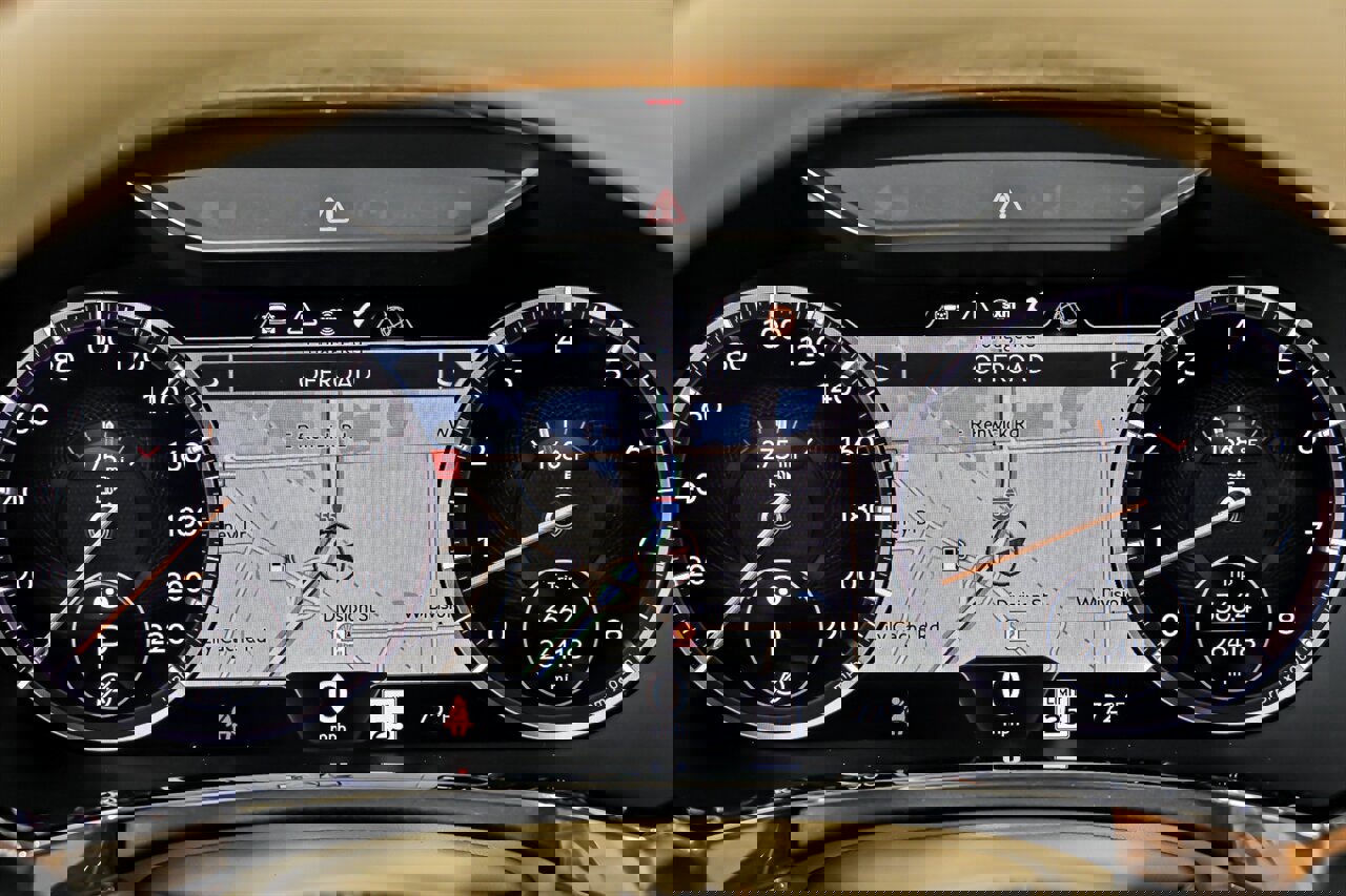 Used 2021 Bentley Continental GT image 33