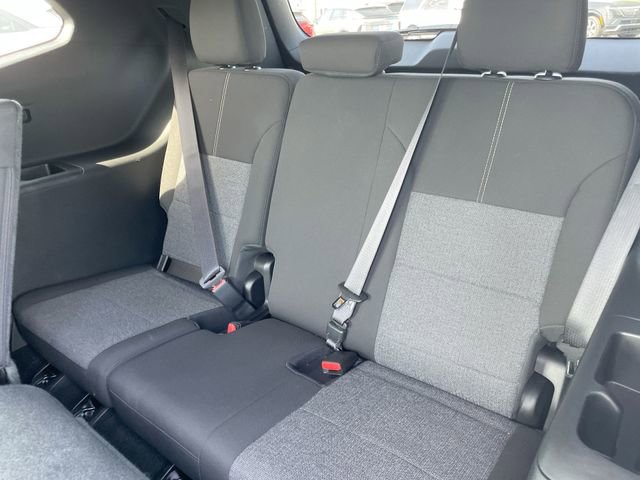 Used 2025 GMC Acadia Elevation image 13