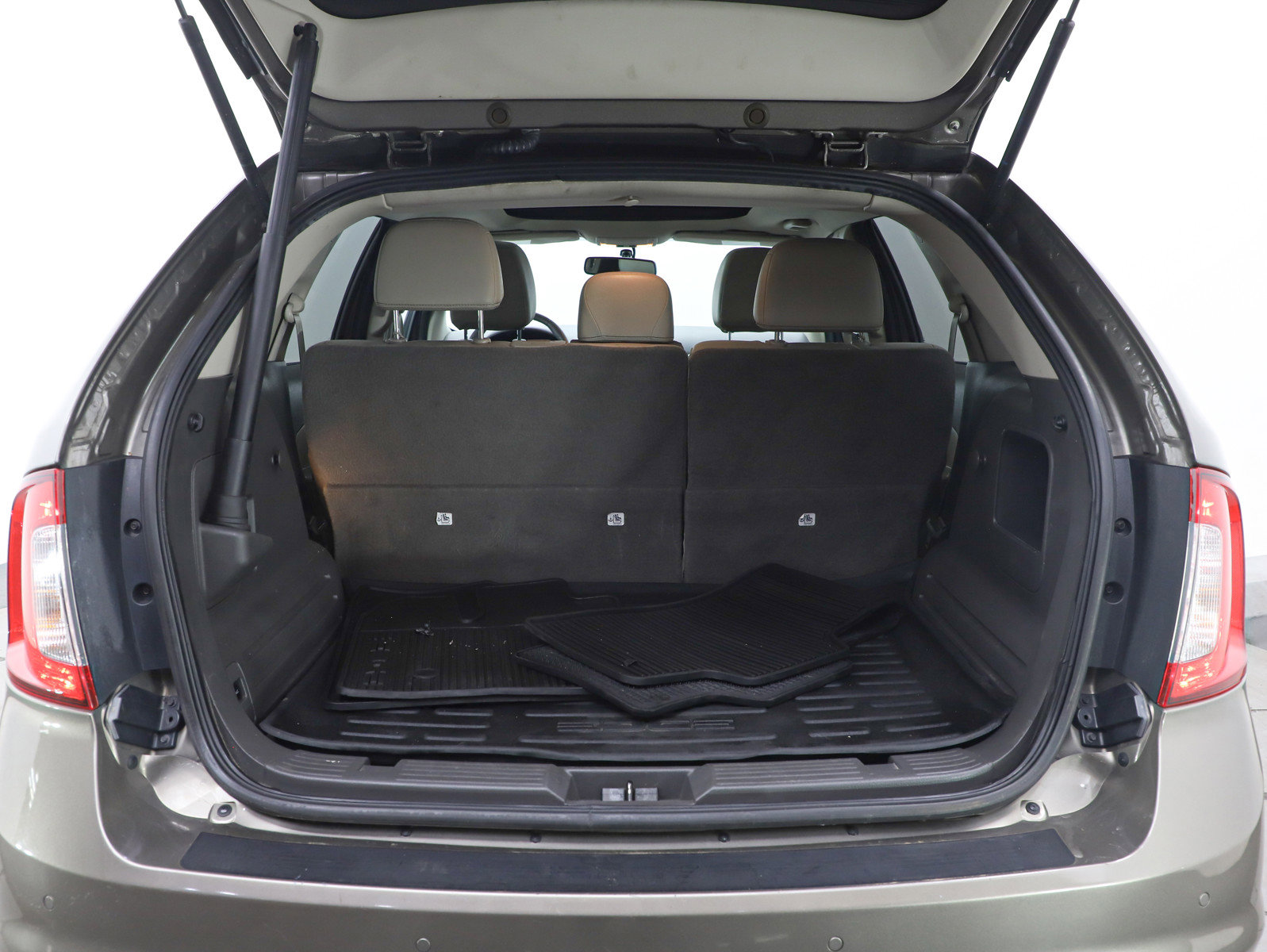 Used 2013 Ford Edge SEL image 9