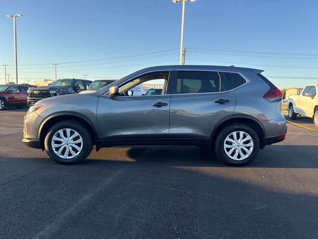 Used 2019 Nissan Rogue S AWD/4WD image 3