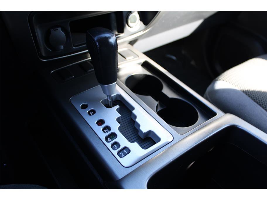 Used 2015 Nissan Armada SV image 29