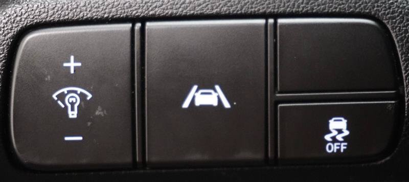Used 2022 Hyundai Elantra SEL FWD image 22