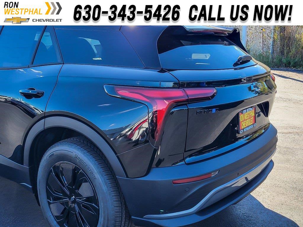 New 2026 Chevrolet Blazer EV LT image 6