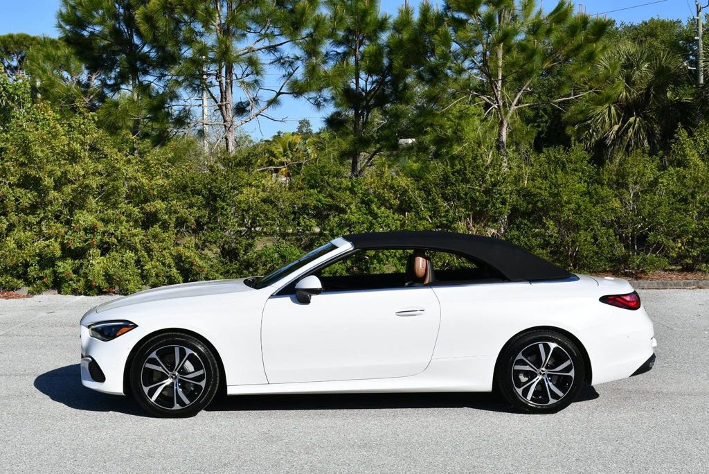 Used 2024 Mercedes-Benz CLE 300 4MATIC Cabriolet image 33