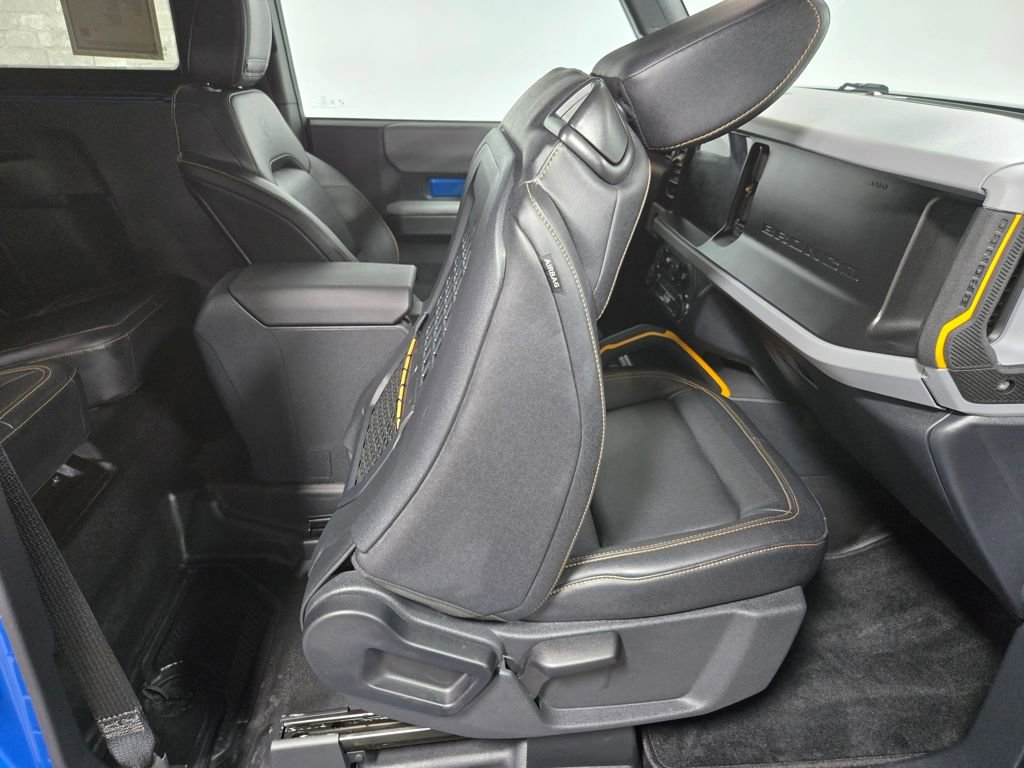 Used 2023 Ford Bronco Badlands image 50