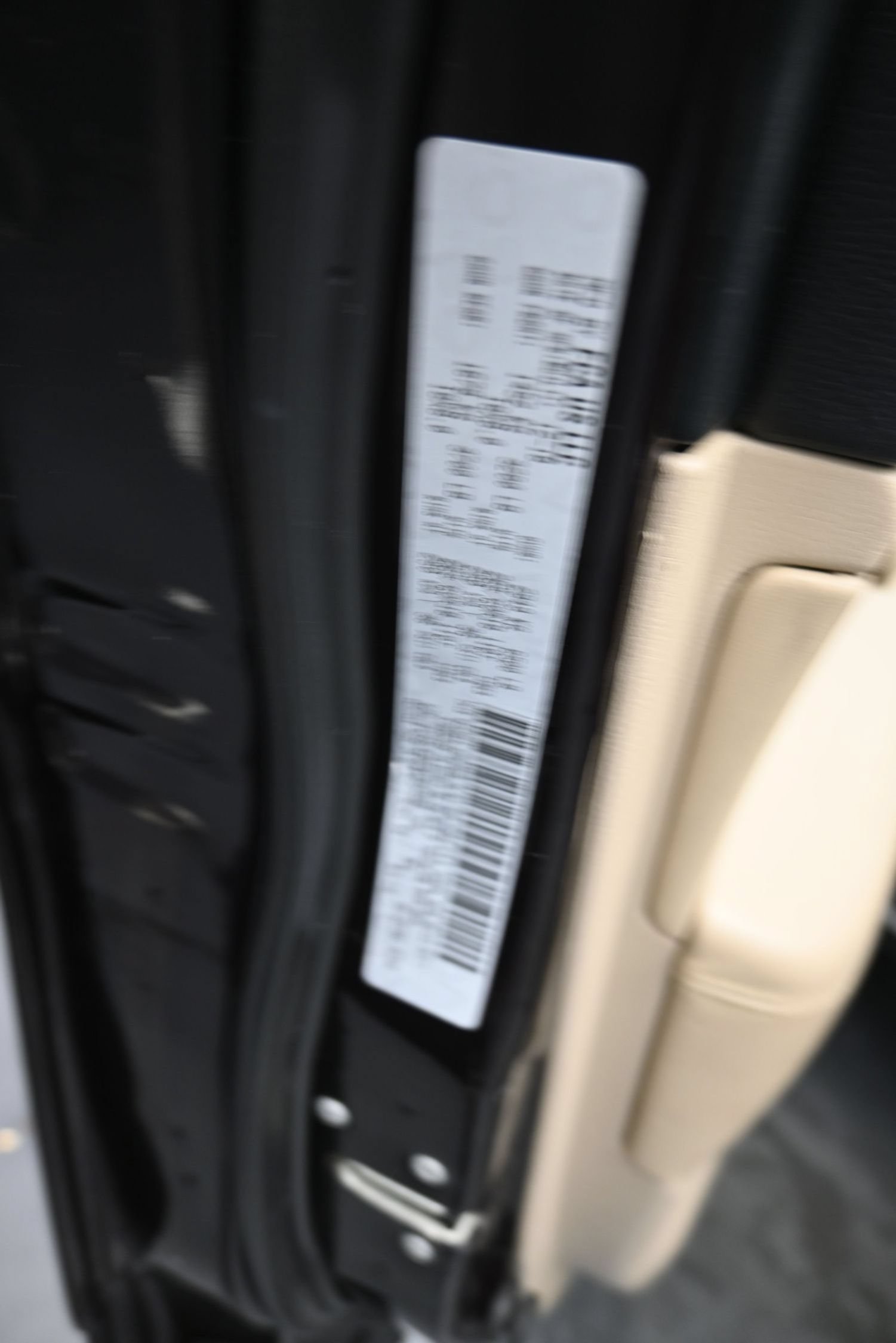 Used 2019 Jeep Grand Cherokee Limited RWD image 15