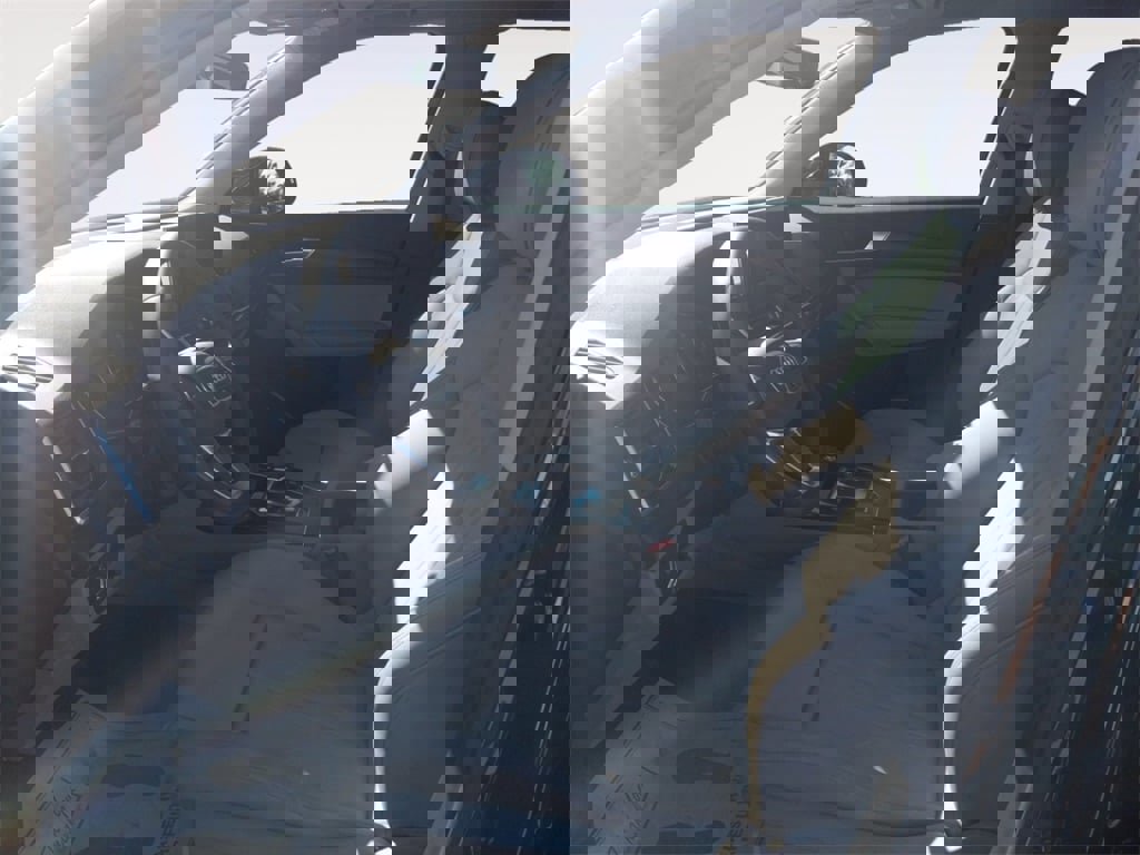 Used 2024 Audi Q5 2.0T Premium w/ Convenience Package image 15