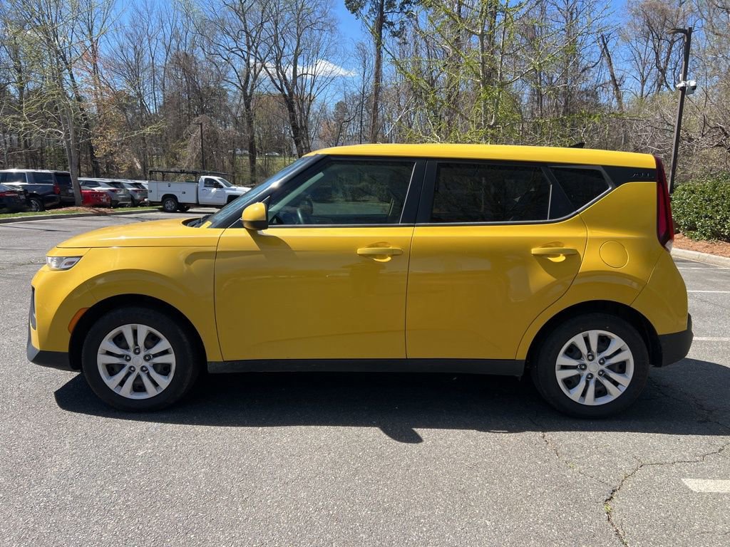 Used 2020 Kia Soul LX image 3