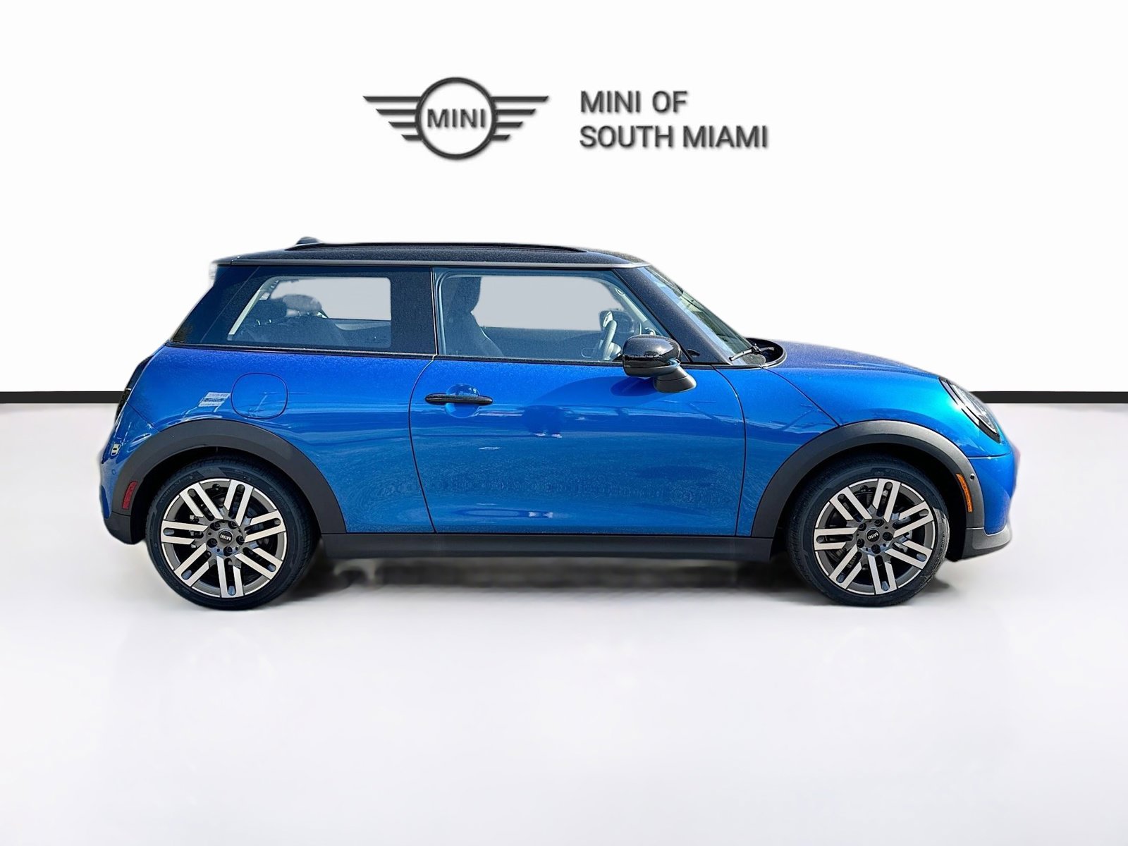 New 2025 MINI Cooper 2-Door Hardtop image 8