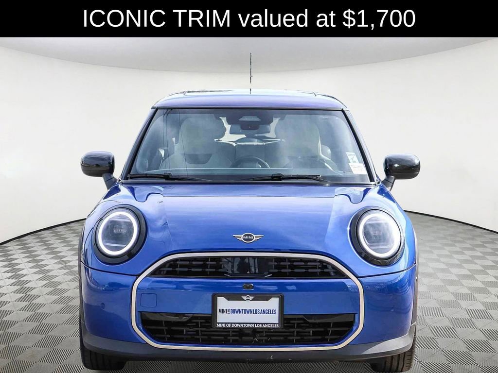 Used 2025 MINI Cooper 2-Door Hardtop image 2