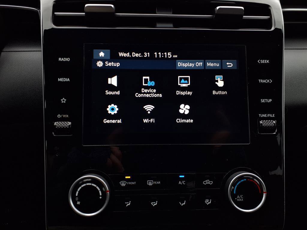 Used 2024 Hyundai Santa Cruz SE image 15