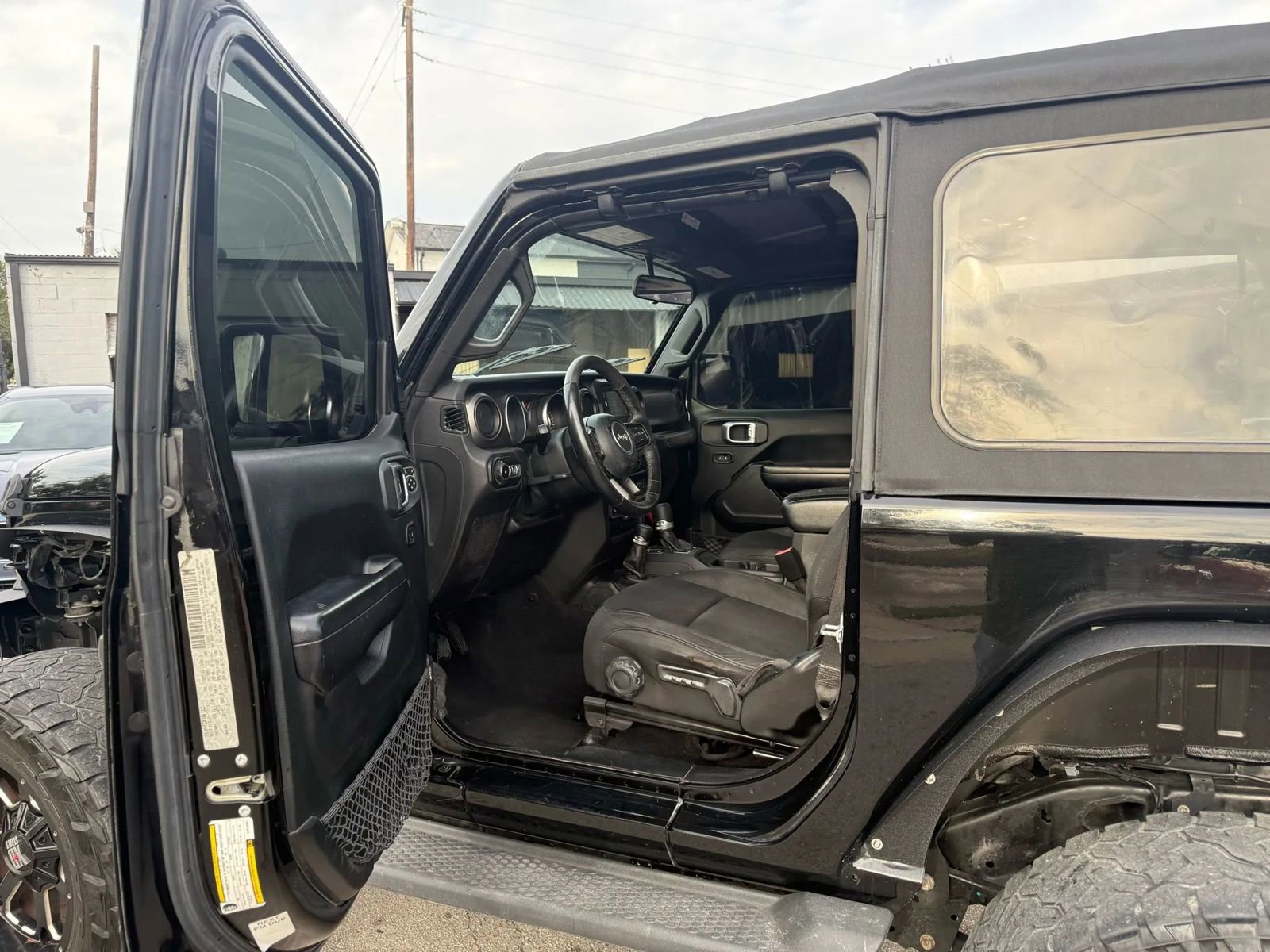 Used 2019 Jeep Wrangler Sport image 7