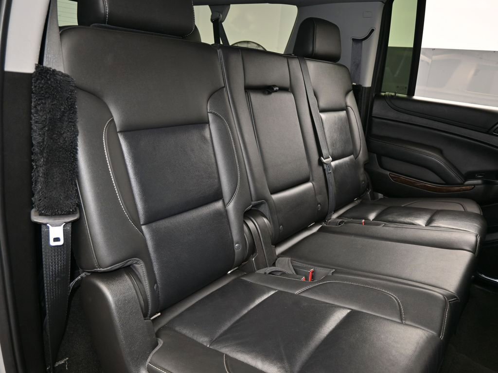 Used 2018 Chevrolet Suburban LT image 48