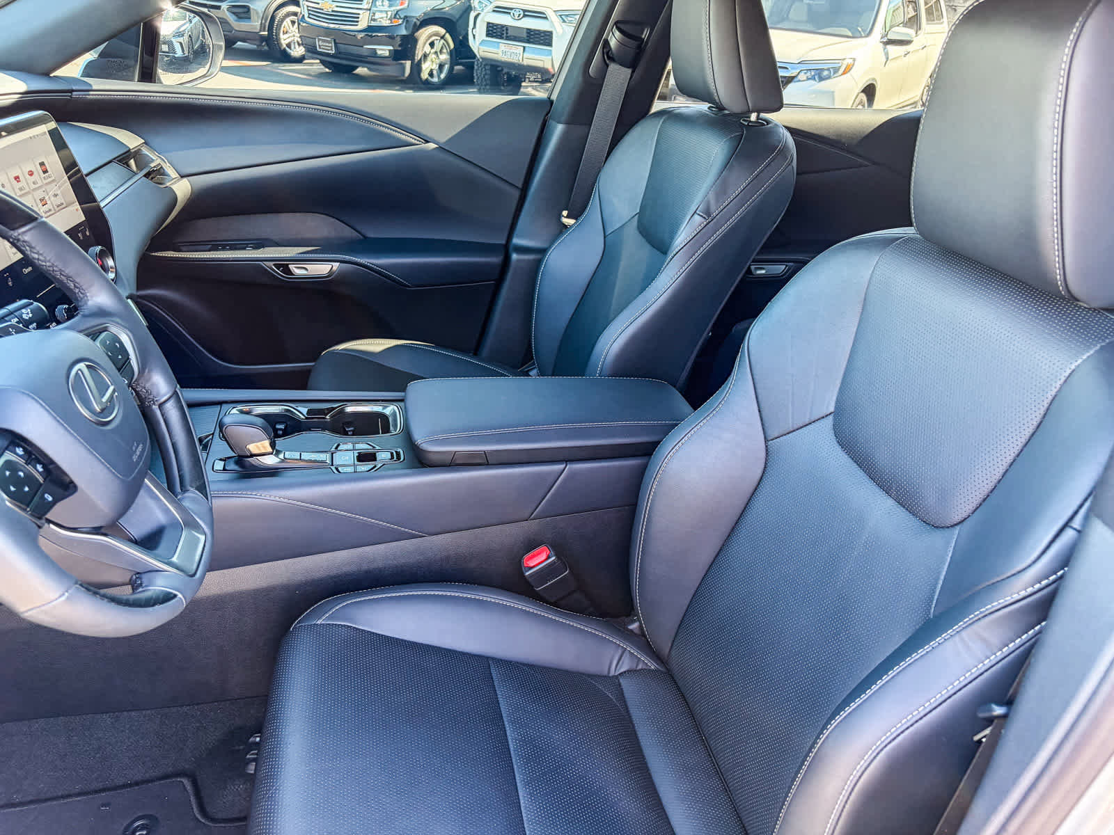 Certified 2023 Lexus RX 350 Premium Plus w/ Cold Area Package image 17