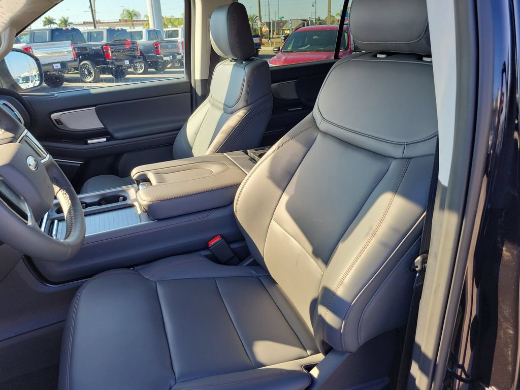 New 2025 Ford Expedition Active RWD image 22