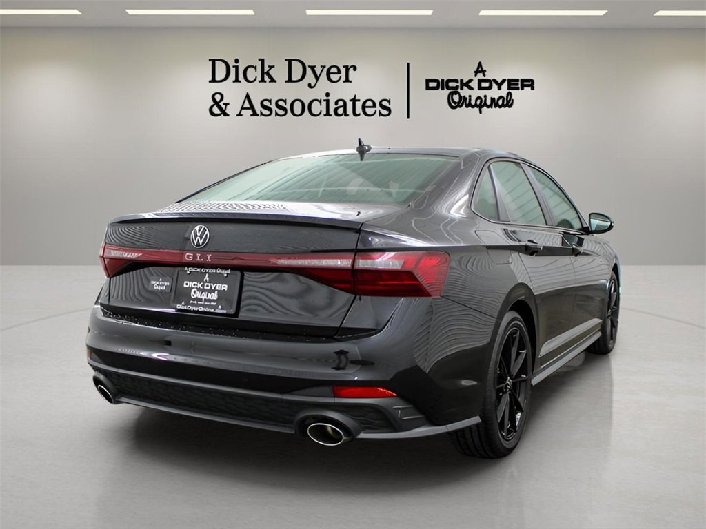 Used 2025 Volkswagen Jetta GLI Autobahn image 2