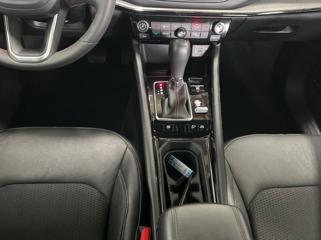 Used 2023 Jeep Compass Trailhawk w/ Trailhawk Convenience Group image 10