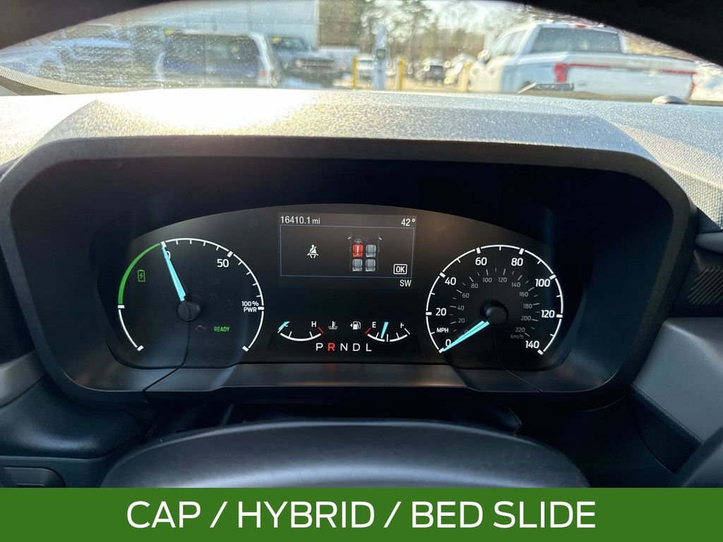 Used 2022 Ford Maverick XL image 32