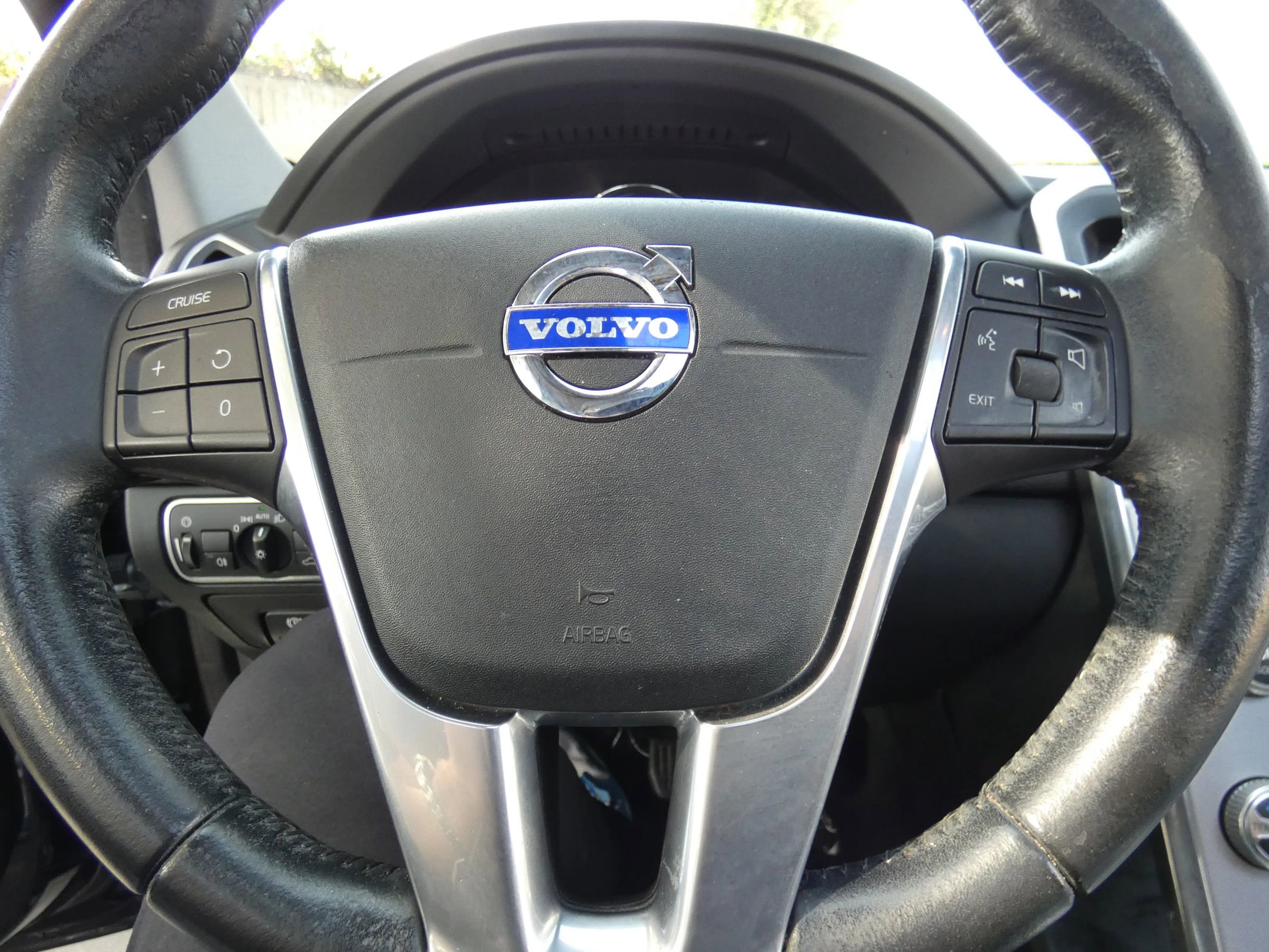 Used 2017 Volvo XC60 T5 Dynamic w/ Preferred Option Package image 55