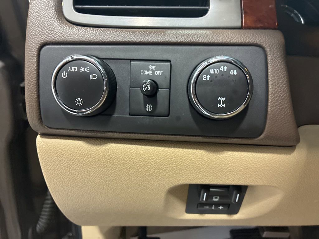 Used 2011 Chevrolet Tahoe LT AWD/4WD image 15