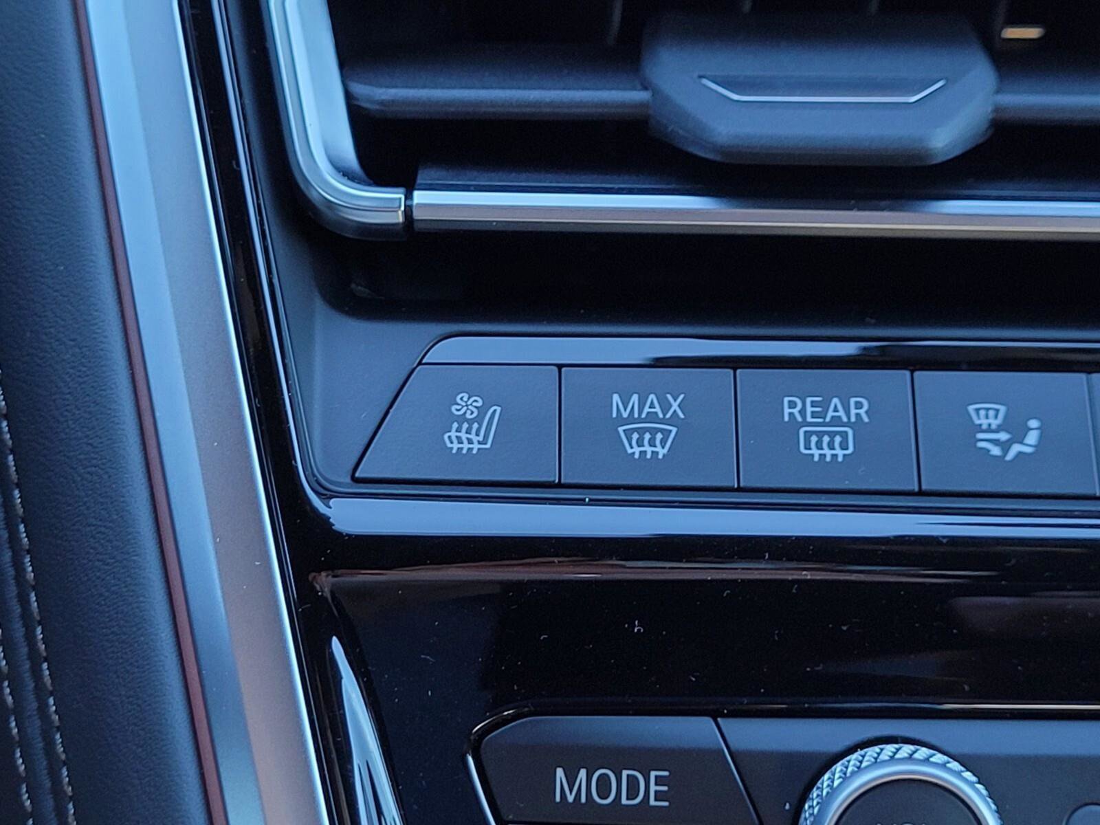 New 2026 BMW M850i xDrive w/ M Carbon Exterior Package image 21