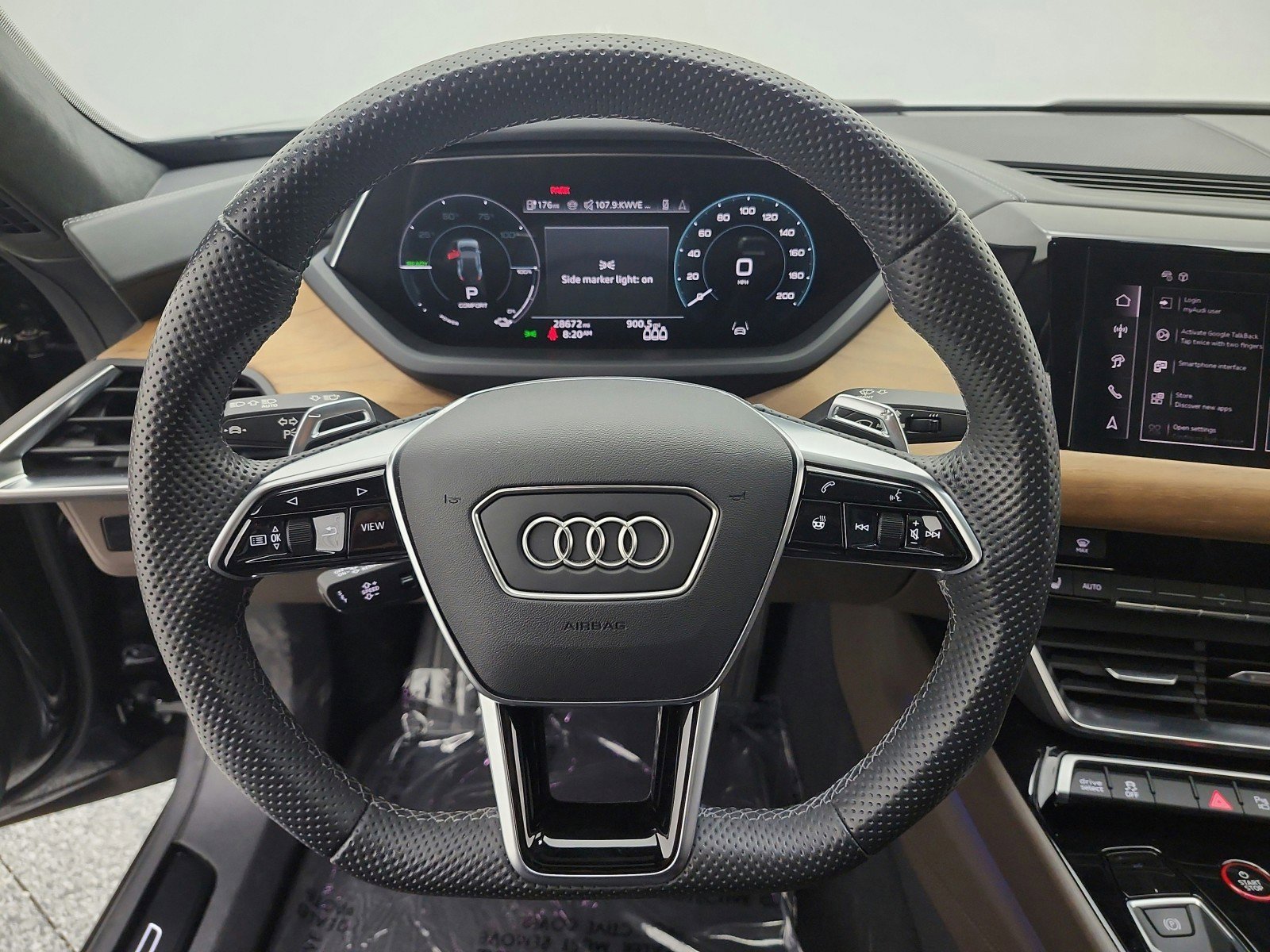 Used 2024 Audi e-tron GT Prestige image 11