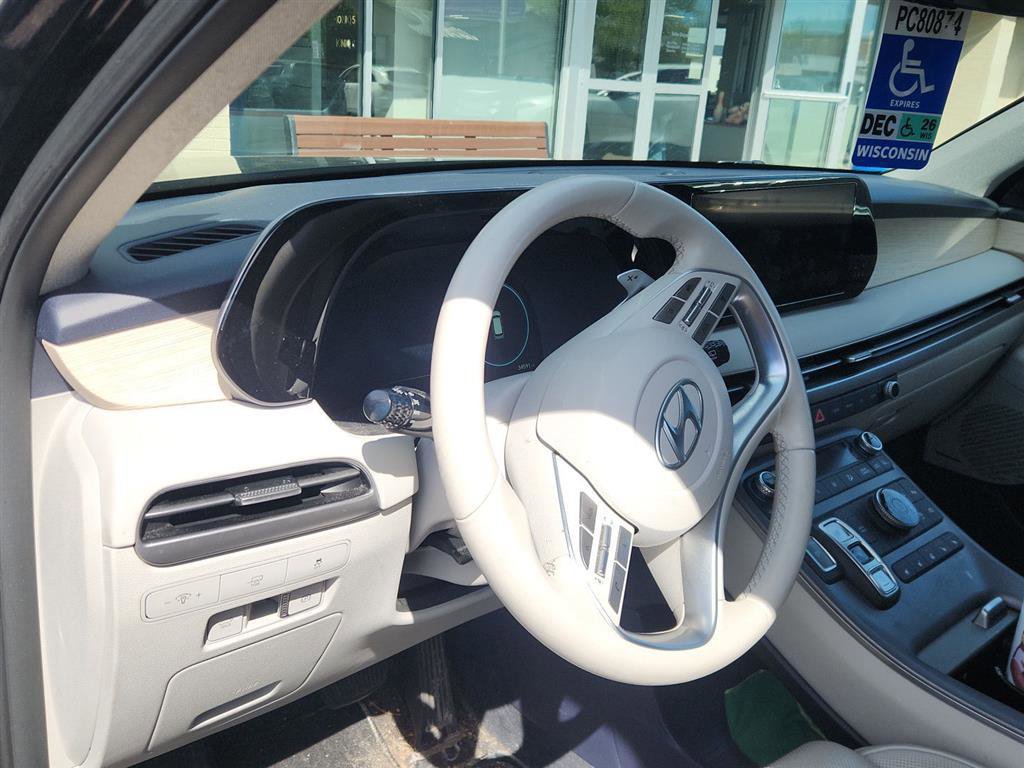 Used 2023 Hyundai Palisade Limited AWD/4WD image 11