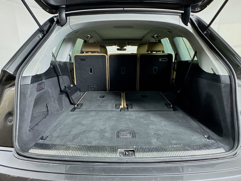 Used 2020 Audi Q7 2.0T Premium Plus w/ Premium Plus Package image 31