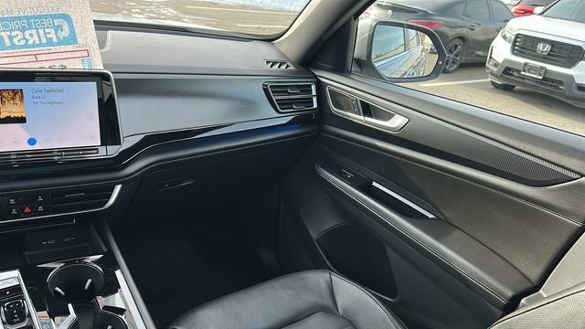 Used 2024 Volkswagen Atlas Cross Sport SEL R-Line image 22