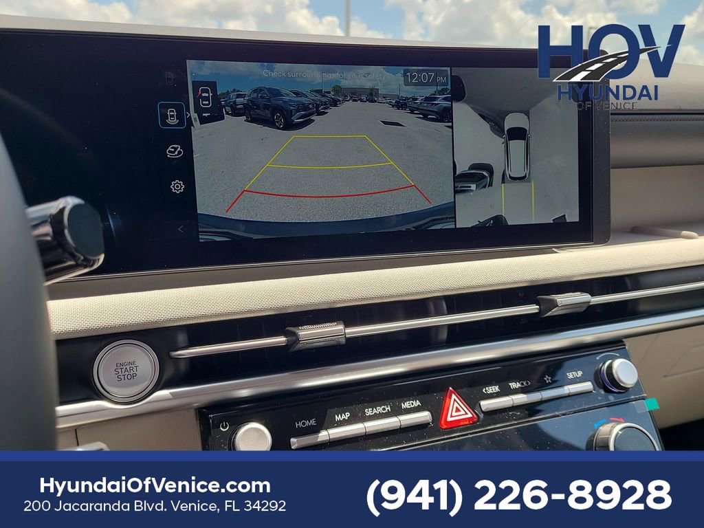 New 2025 Hyundai Tucson Limited image 14