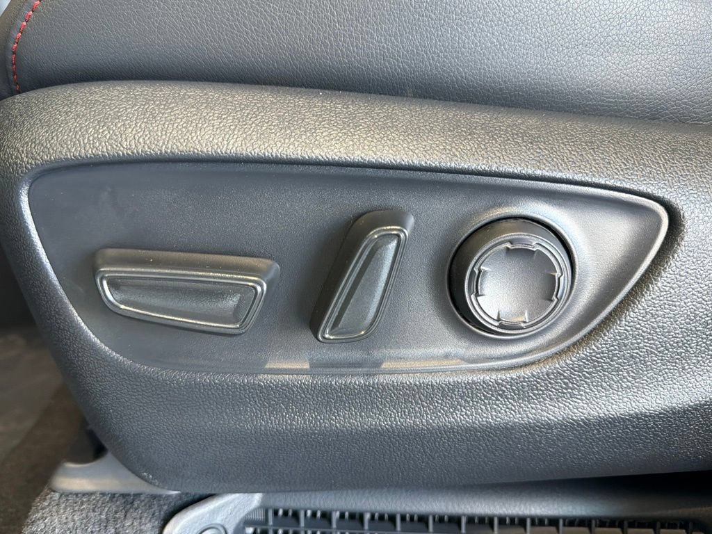 New 2026 Toyota Sienna XSE FWD image 18