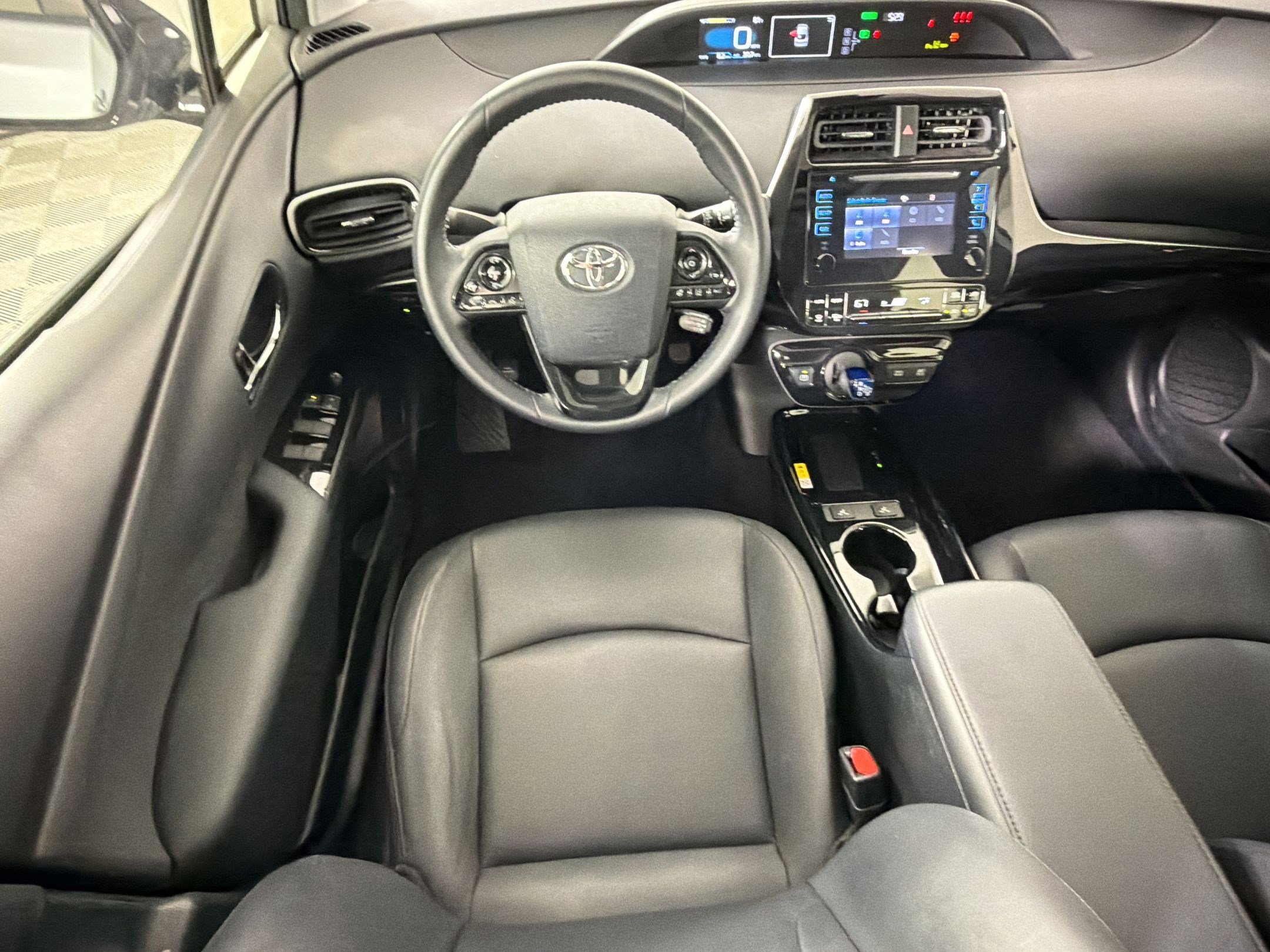 Used 2019 Toyota Prius XLE w/ Advanced Technology Package image 27