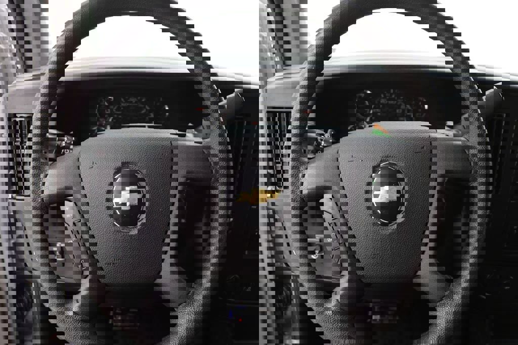 Used 2018 Chevrolet Express 3500 LT w/ LT Preferred Equipment Group image 14