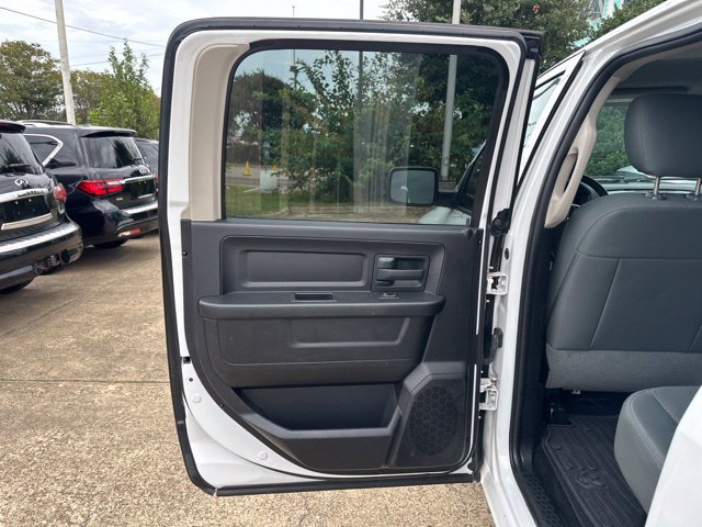 Used 2015 RAM 1500 Express AWD/4WD image 25