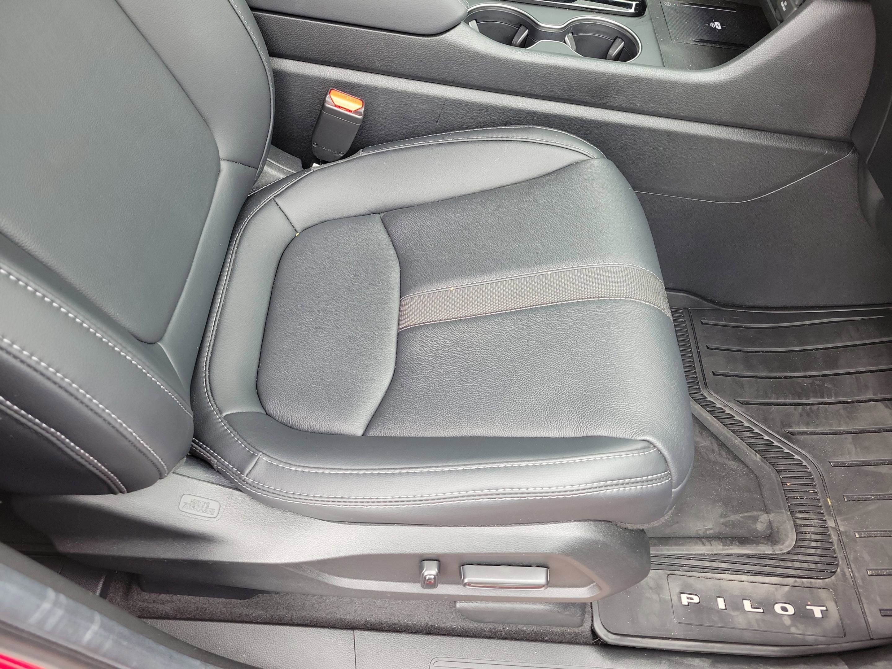 Certified 2025 Honda Pilot EX-L image 18