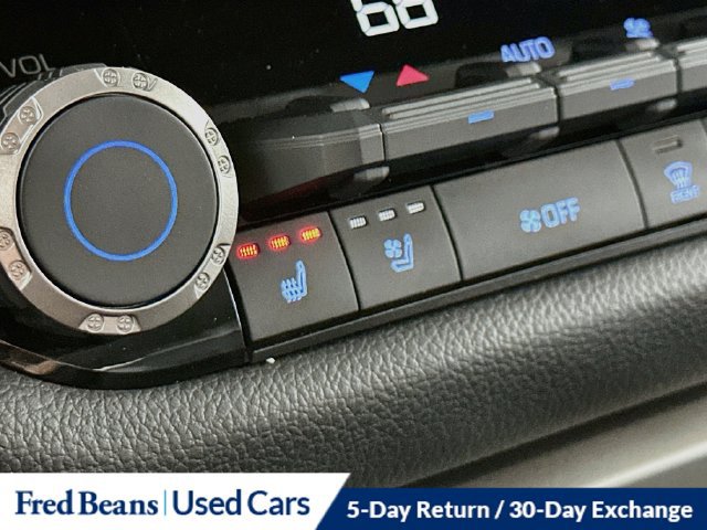 Used 2024 Toyota Tundra Limited AWD/4WD image 28