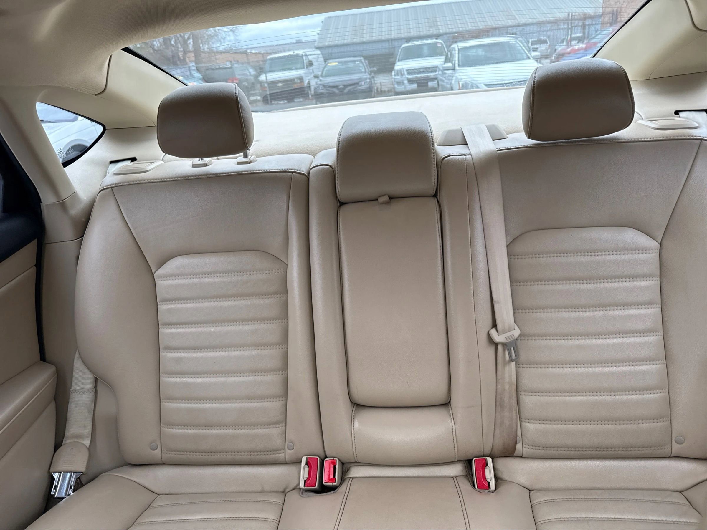 Used 2015 Ford Fusion SE w/ Equipment Group 202A image 26